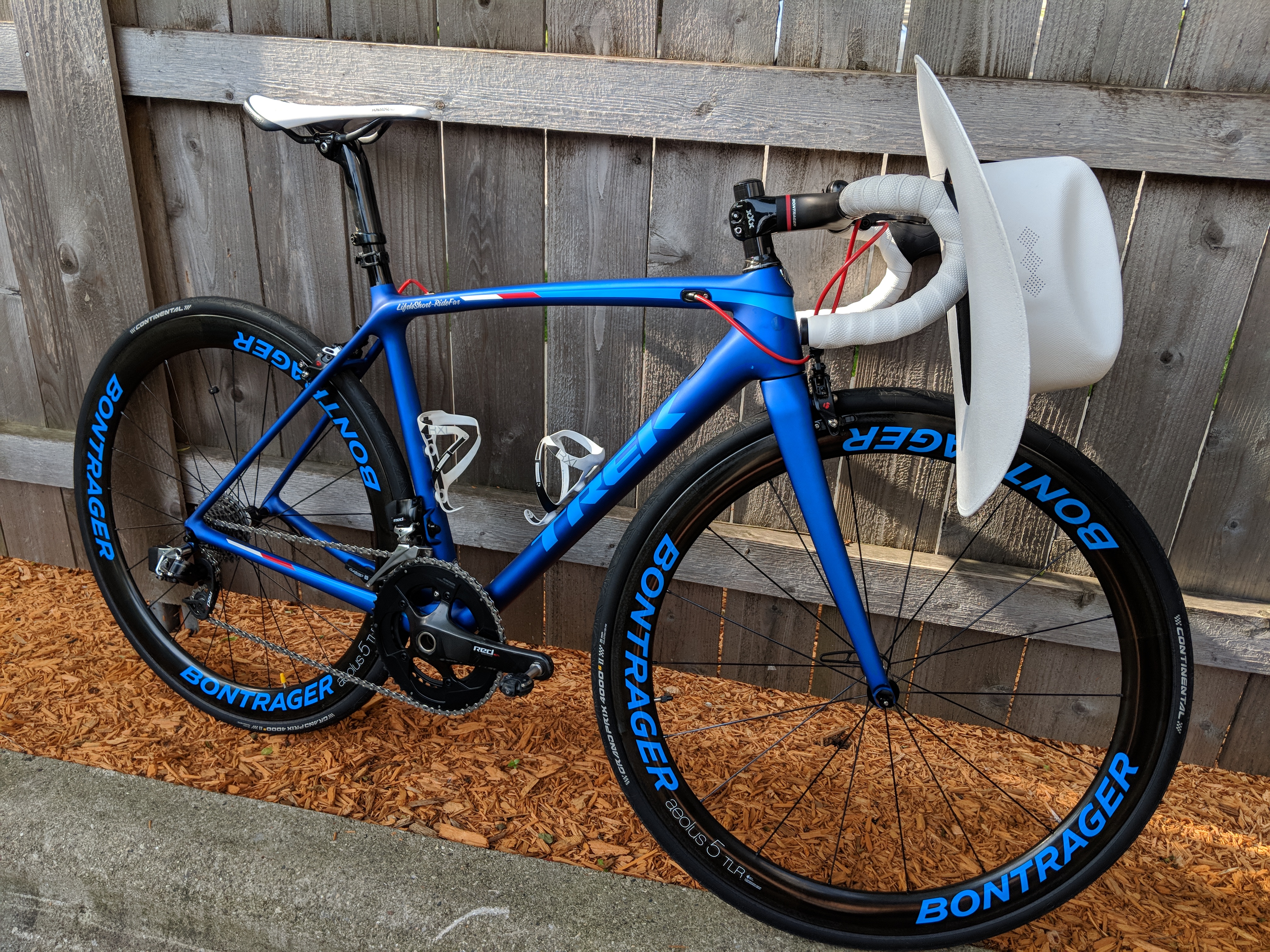 Maker:0x4c,Date:2017-12-16,Ver:4,Lens:Kan03,Act:Lar01,E-Y